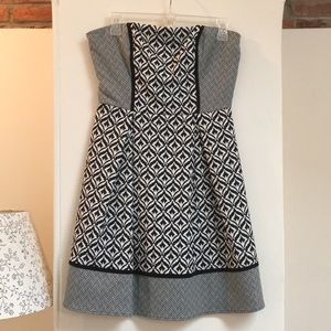 Cute strapless black and white dress